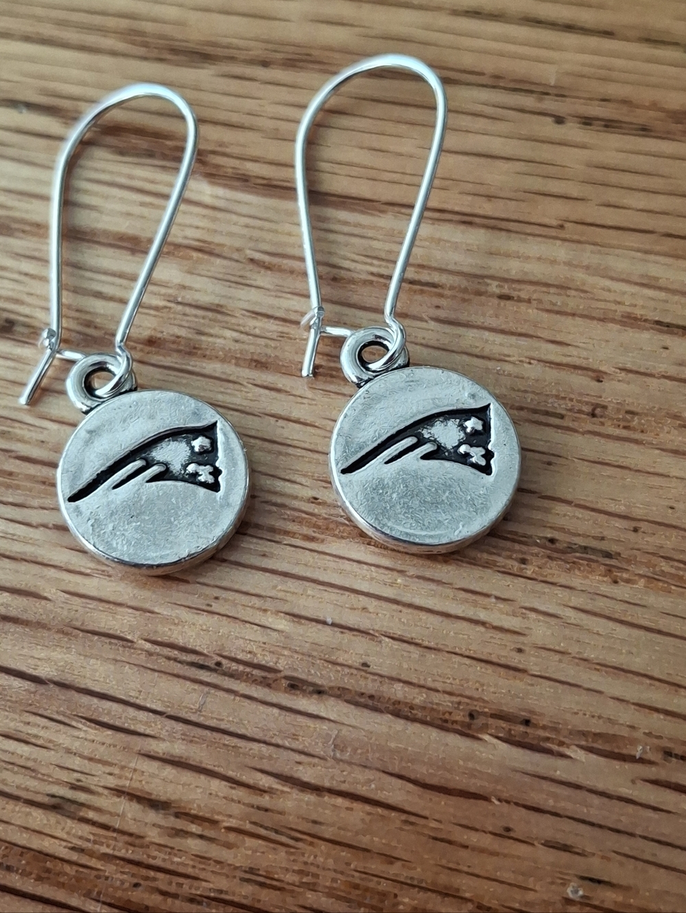 NWT Silver St. Louis Cadinals Baseball Dangle Earrings